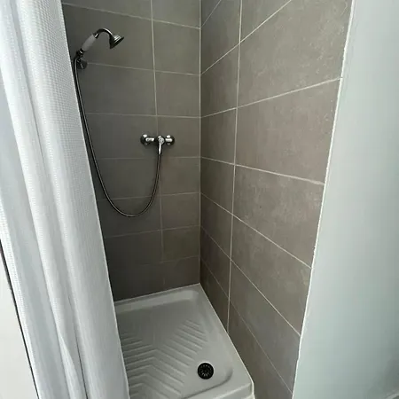 Apartment 3 Pieces Au Dernier Etage Dans Bastide Grassoise
